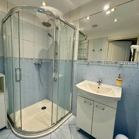 Sea View Apartment- View In شقة